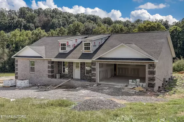 228 Buttercup Fields Rd, Newport, TN 37821