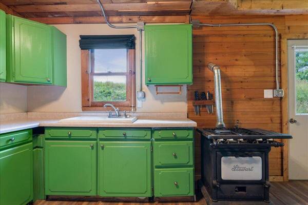 S4246 N. Elk Run Rd, Webster, WI 54664