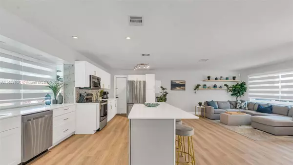 5226 SW 102nd Pl, Miami, FL 33165