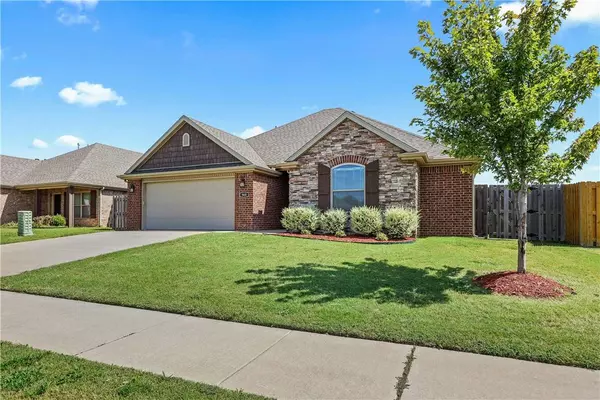 960 Silverthorn Drive, Centerton, AR 72719