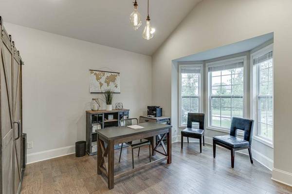 6729 Lazy Overlook CT, Flowery Branch, GA 30542