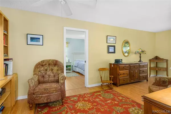 4134 S Winding Oaks DR, Homosassa, FL 34446