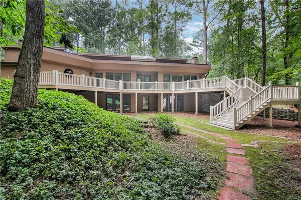 4110 Spalding HOLW, Peachtree Corners, GA 30092