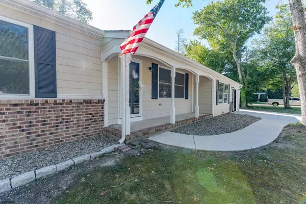 7016 Ridge Ave, Egg Harbor Township, NJ 08234