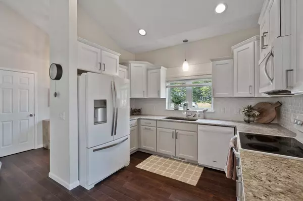 18938 Embers AVE, Farmington, MN 55024