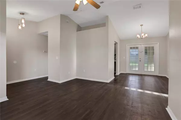 130 BERGEN CIR, Auburndale, FL 33823