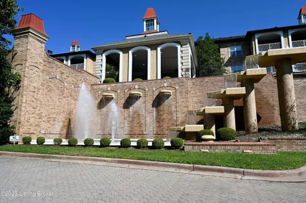 5701 Coach Gate Wynde 35, Louisville, KY 40207