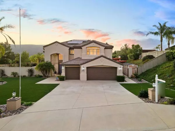 654 Arcadia Bluff CT, San Marcos, CA 92069