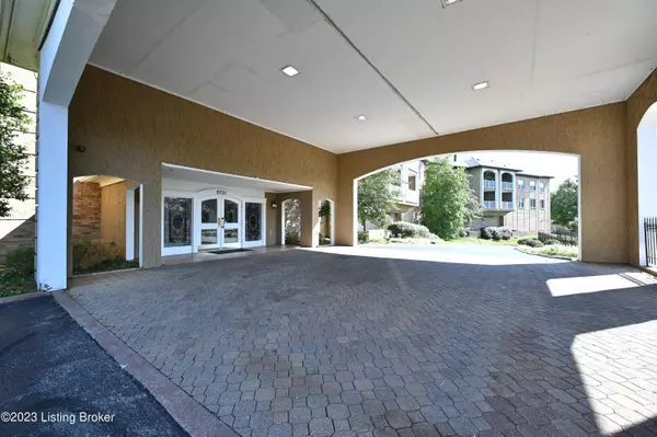 5701 Coach Gate Wynde 35, Louisville, KY 40207