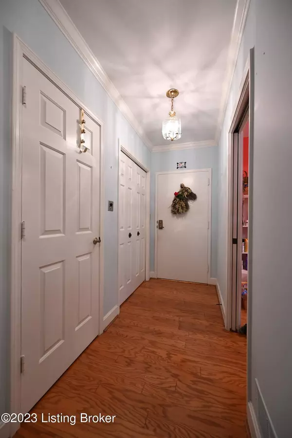 5701 Coach Gate Wynde 35, Louisville, KY 40207