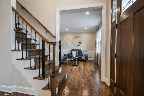 286 Burnside Ave, Cranford Twp., NJ 07016