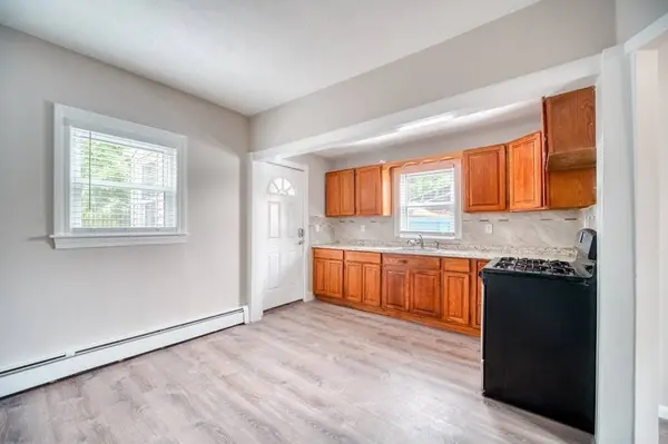 119-121 Pine, Waltham, MA 02453