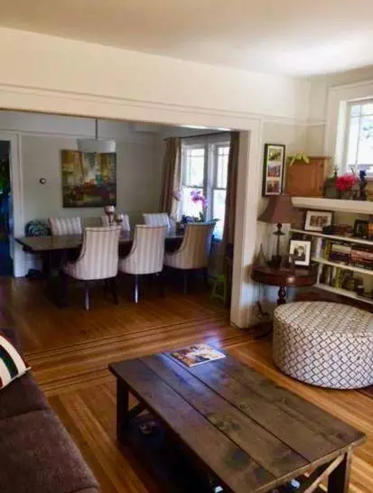 6519 Yew St, Vancouver, BC V6P 5V8