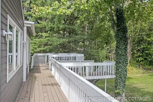 3861 64th Street, Holland, MI 49423