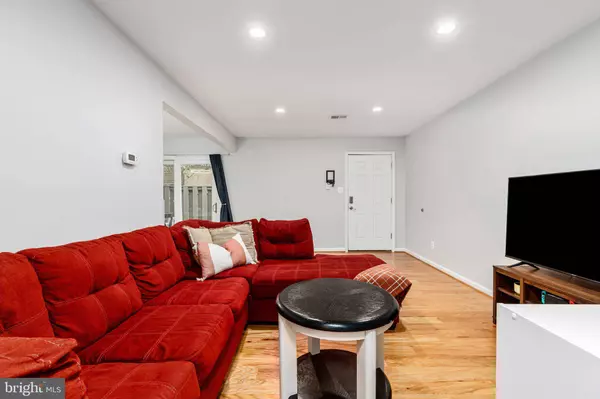 7916 SAN LEANDRO PL #C, Alexandria, VA 22309