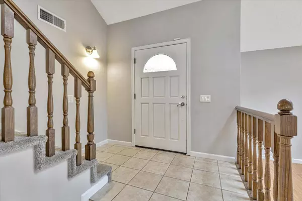 10001 Fire Opal CT, Sacramento, CA 95827