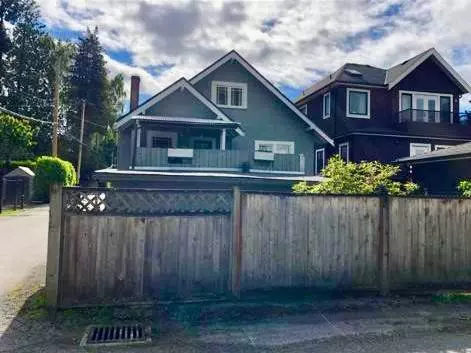 6519 Yew St, Vancouver, BC V6P 5V8