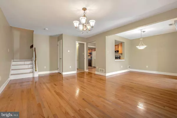 3506 FENWICK LN, Mount Laurel, NJ 08054