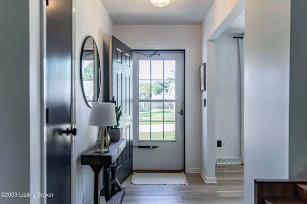 2027 Oak Meadow Dr, Elizabethtown, KY 42701