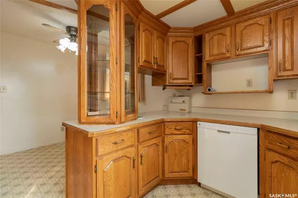 1306 6th AVENUE N, Saskatoon, SK S7K 2T8