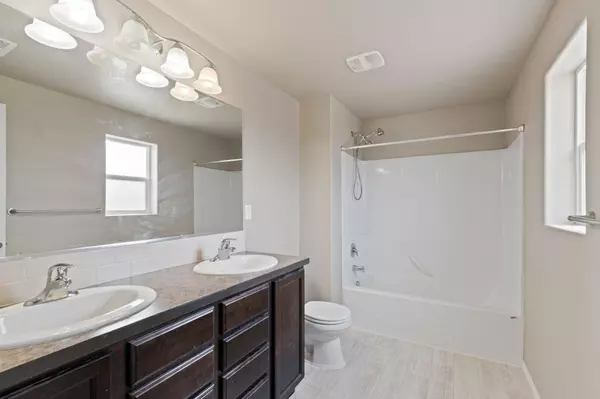 707 W Birchbend Dr, Spokane, WA 99224