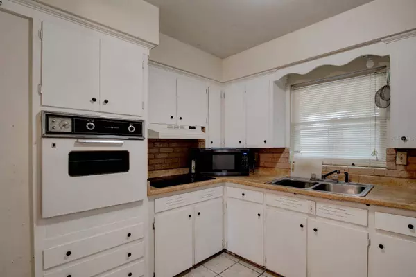 5506 FERDINAND DR, Orlando, FL 32808