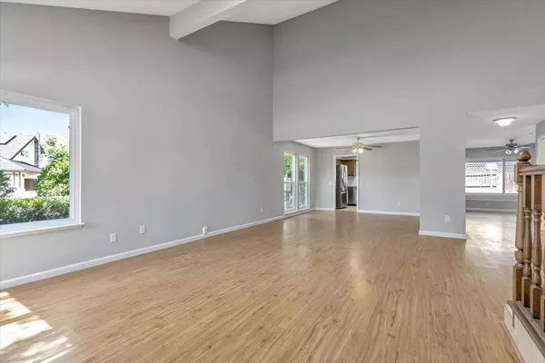 10001 Fire Opal CT, Sacramento, CA 95827