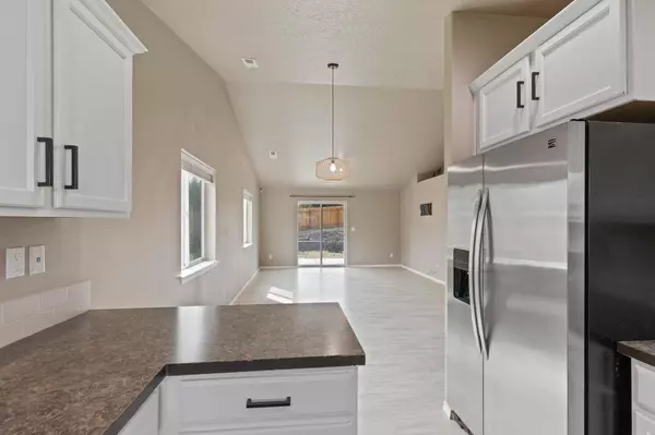 707 W Birchbend Dr, Spokane, WA 99224