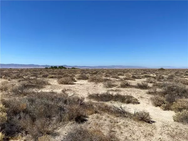 8 Vac/Vic Avenue D6/40 Stw, Lancaster, CA 93536