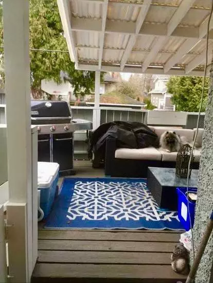 6519 Yew St, Vancouver, BC V6P 5V8