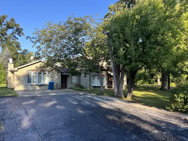 4N380 Maple Avenue, Addison, IL 60101