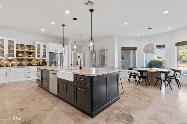 8575 E SHARON Drive, Scottsdale, AZ 85260