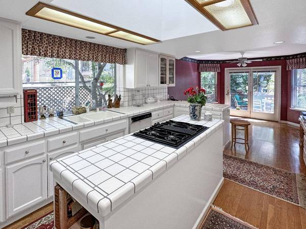 12918 Torrey Pines DR, Auburn, CA 95602