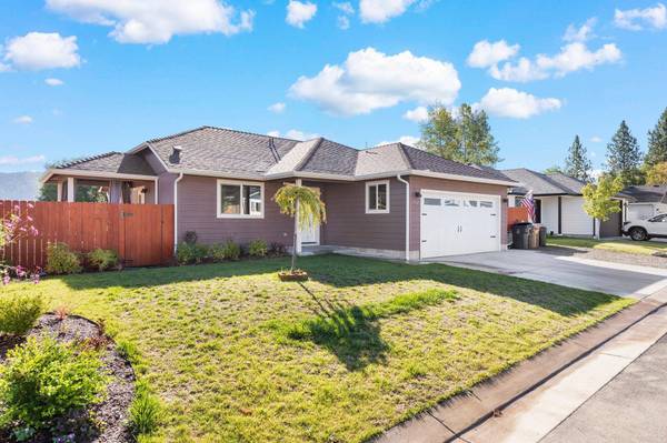 1787 Daffodil Ln, Grants Pass, OR 97526