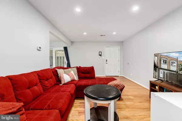 7916 SAN LEANDRO PL #C, Alexandria, VA 22309