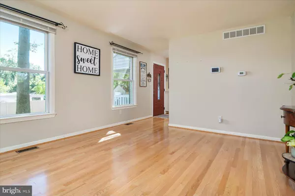 447 ROYAL BEACH RD, Pasadena, MD 21122