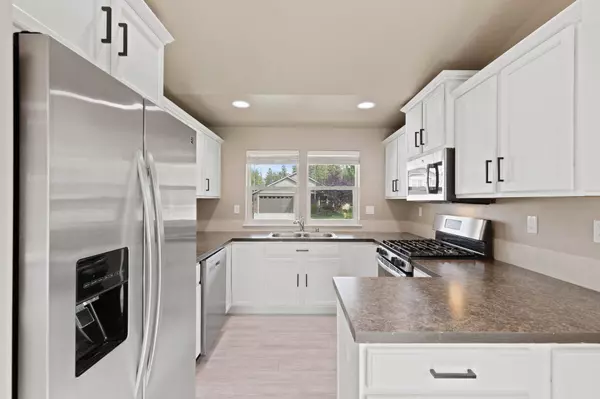 707 W Birchbend Dr, Spokane, WA 99224