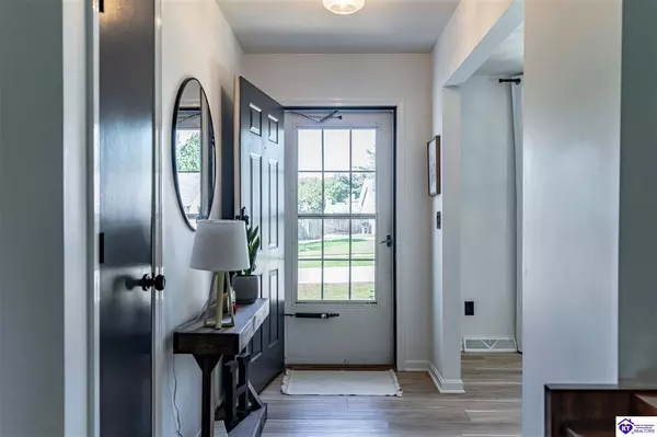 2027 Oak Meadow Drive, Elizabethtown, KY 42701