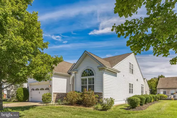 183 HEARTHSTONE DR, Berlin, NJ 08009