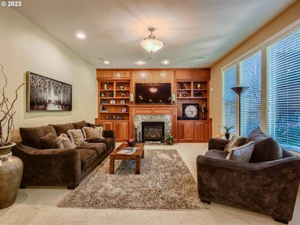 11037 NW IRONWOOD LN, Portland, OR 97229