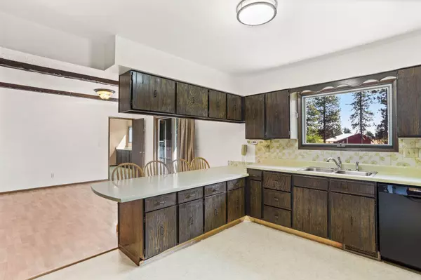 513 W Paradise Rd, Spokane, WA 99224