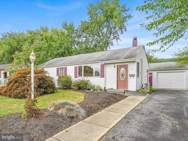 307 COLLEGE HILL RD, Enola, PA 17025