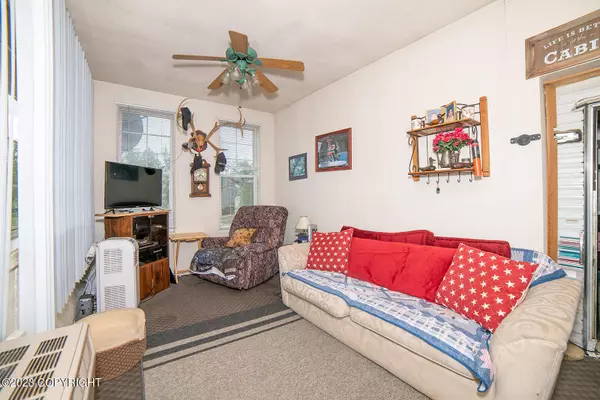 15639/1569 W Wiggler ST, Houston, AK 99623