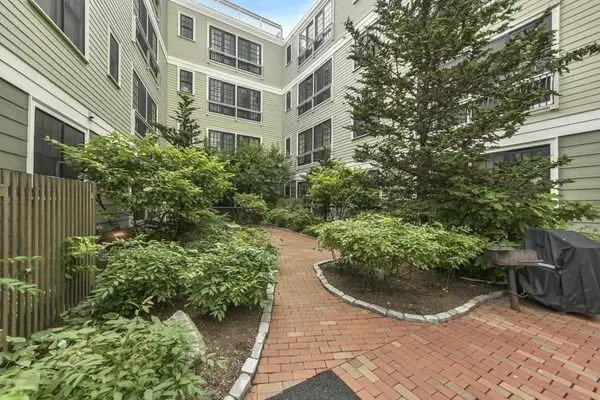 80 Webster Avenue #2G, Somerville, MA 02143