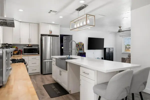 6212 W 2nd ST, Rio Linda, CA 95673