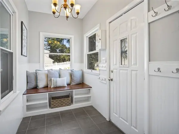 94 Mccormack Ave, Medford, MA 02155