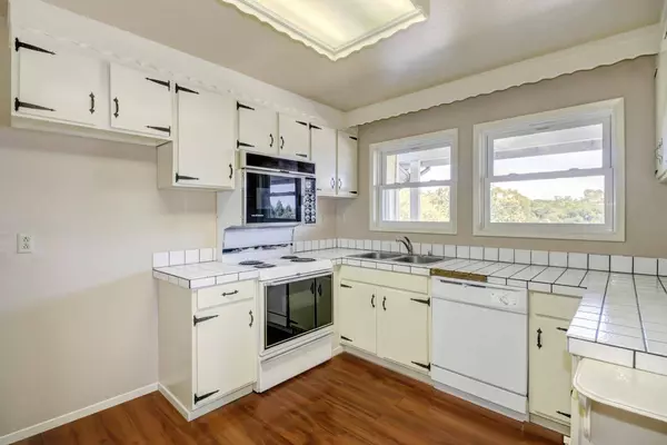 2670 Taylor RD, Penryn, CA 95663