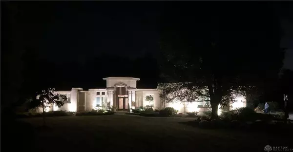 8306 Palm Trace Court, Waynesville, OH 45068