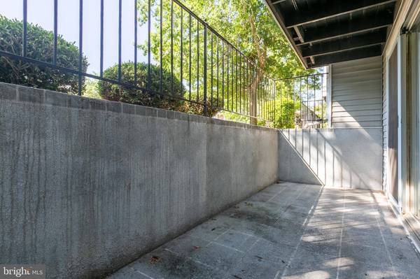 106 KENWOOD DR, Sicklerville, NJ 08081