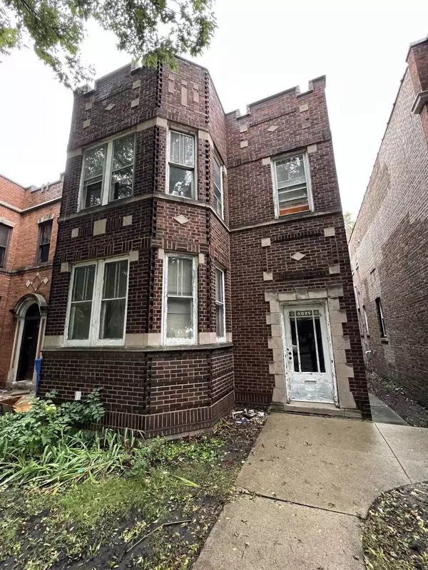 9025 S Muskegon AVE, Chicago, IL 60617